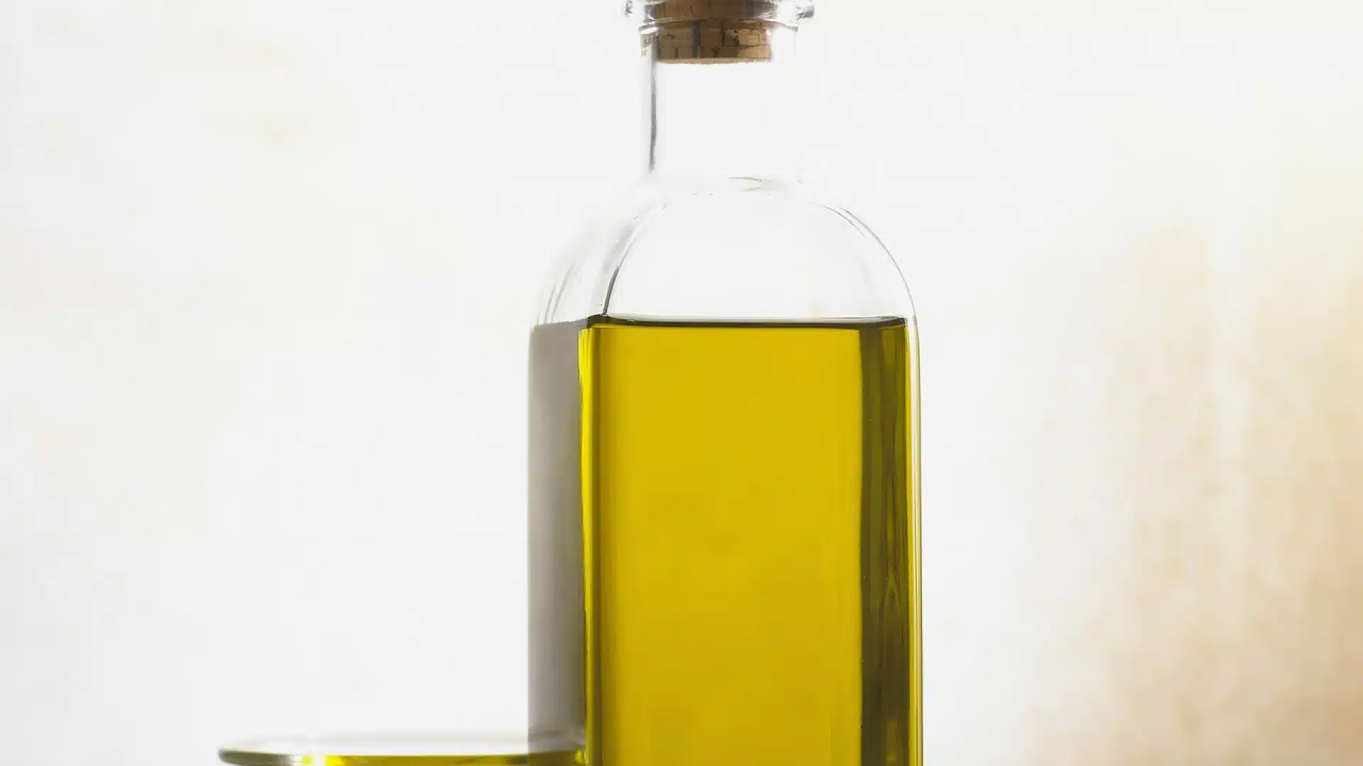Comment utiliser l’huile de fenugrec pour grossir le fessier ?